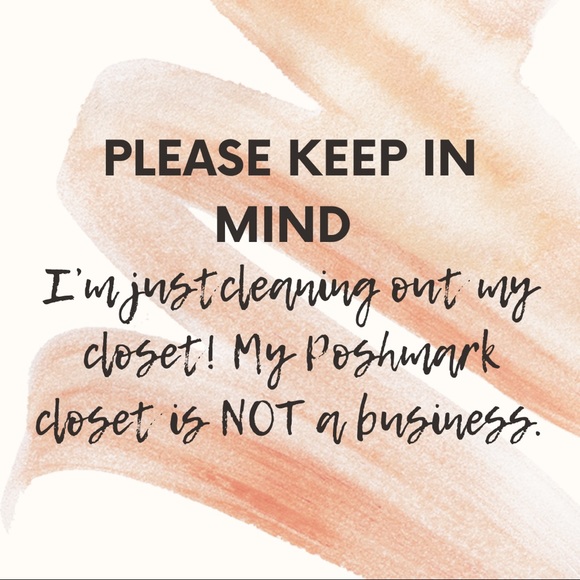 Closet FAQ 🛍 - Picture 4 of 4